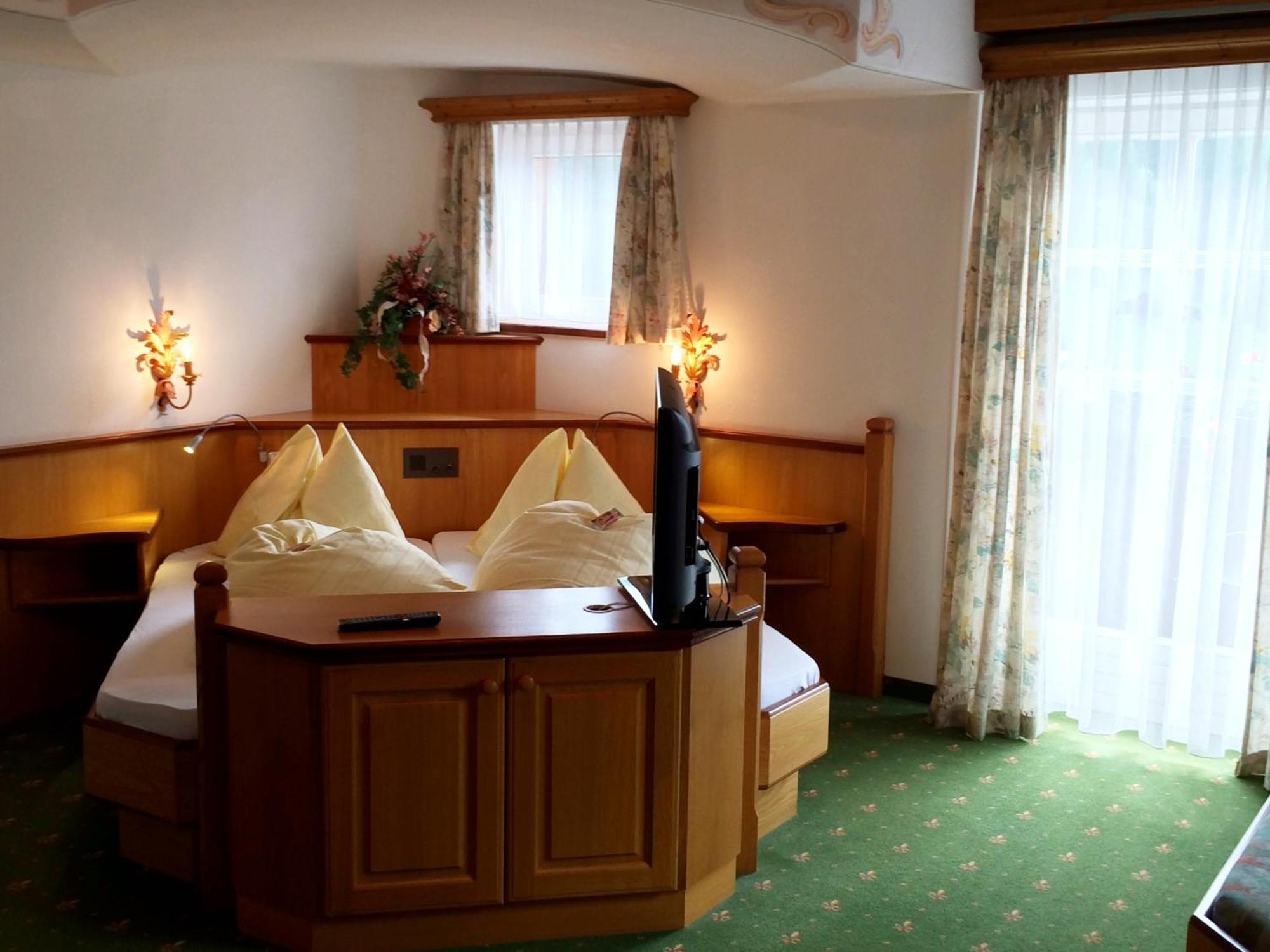 Berghotel Hauserbauer Dorfgastein Ruang foto