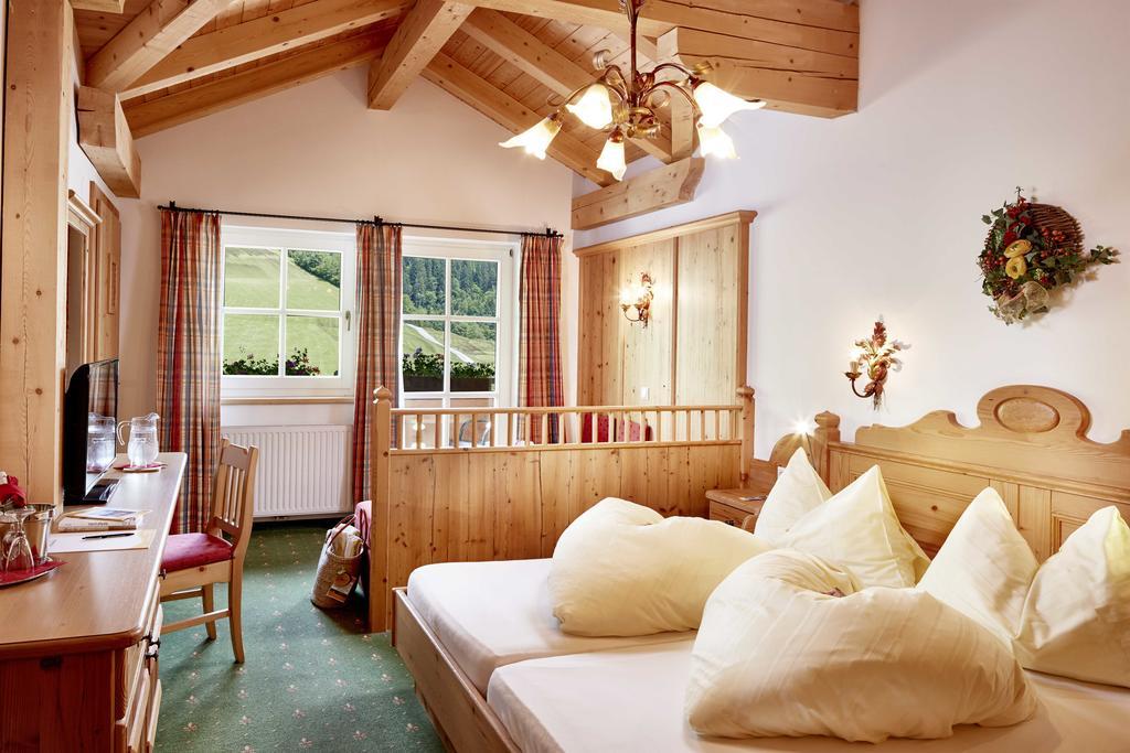 Berghotel Hauserbauer Dorfgastein Bagian luar foto